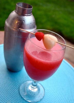 cocktail-de-litchi-a-la-rose