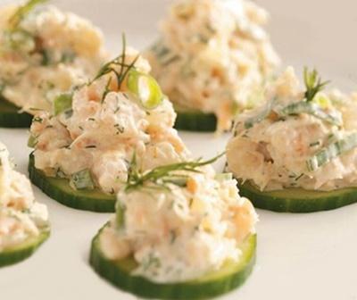 Bouchees au crabe mayonnaise et concombre 1