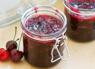 Confiture de cerises aux epices20150608