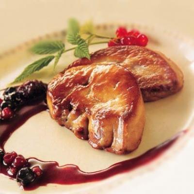 Foie gras poele aux fruits rouges