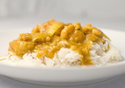 Lotte au curry et lait de coco