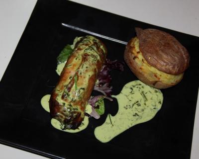 Saumon en croute et sa creme d oseille2014