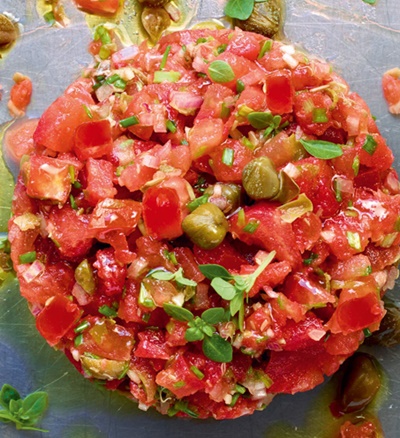 Tartare de tomates et câpres