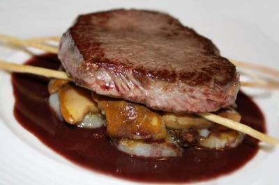 Tournedos de biche et topinambour sauce cacao2008