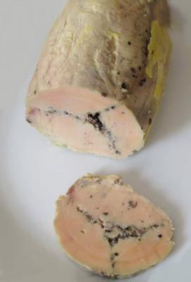 Foie gras d oie au vin rouge