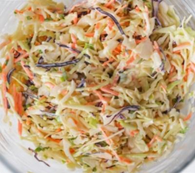 Salade de chou cremeuse rapide et facile